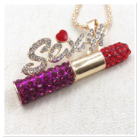 Jewelry - Sexy Lipstick Necklace 💄